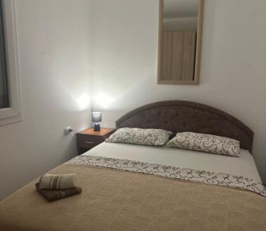 Bregvija House | Eco Village San IP