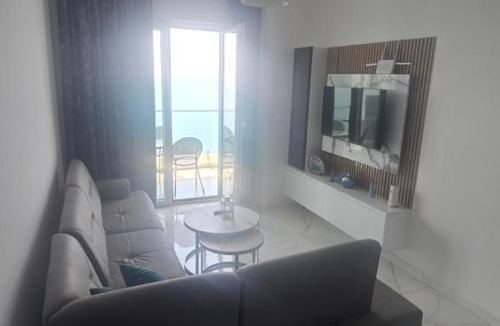 Shengjin Apartment | Eddy's Luxury Suites - Ilyonis