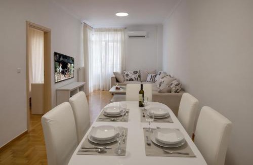 Palaio Faliro Apartment | Edem BeachFront SeaView Dream Home In Beautiful Athens Riviera in Palaio Faliro