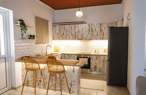Pyrgos Villa | EftychiaHouse
