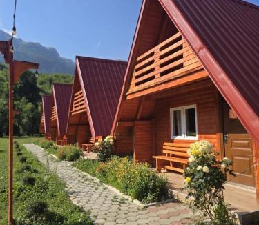 Vusanje Ski Chalet | Ekoo katun Jezerca