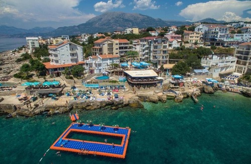Utjeha Hladna Uvala Bed & Breakfast | El Mar Double Room with Swimming Pool