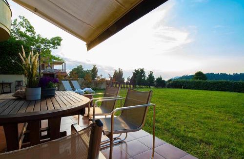 Siviri Villa | Elani Hill Villa by Luxlikehome