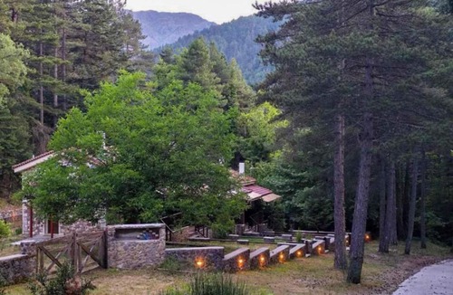 Zarouhla Ski Chalet | Elatolithos