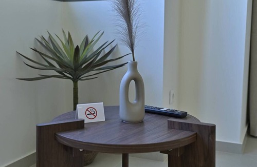 Dafni-Ymittos Apartment | Elegant and Cozy Studio Apartment - Minthe