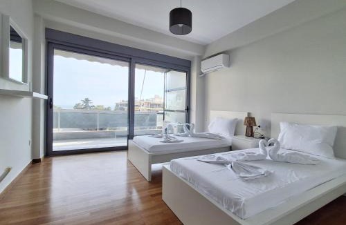 Alimos Apartment | Elegant Apartment at Alimos Marina with Sea View