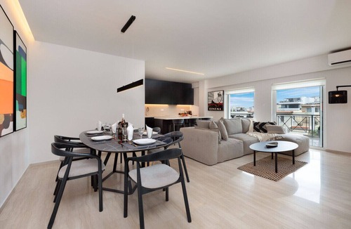 Glyfada Apartment | Elegant & Central 3BR in Glyfada