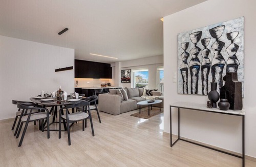 Glyfada Apartment | Elegant & Central 3BR in Glyfada