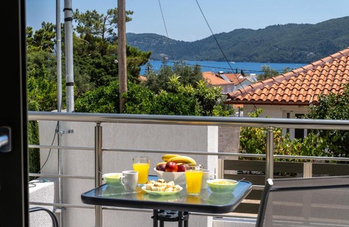 Karavomylos Apartment | ELENI & MEMAS Luxury Apartments Kefalonia