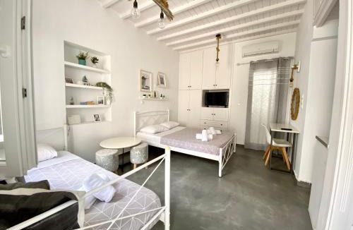 Mykonos Town Apartment | Elenita’s Mykonos town flat