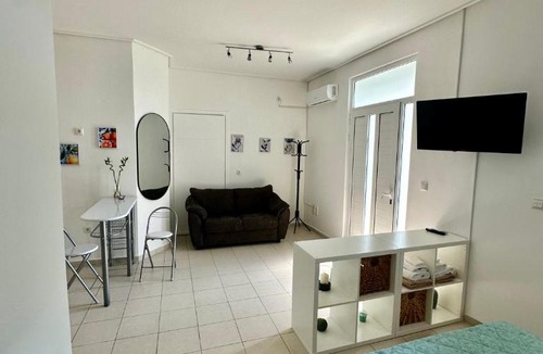 Paralias Apartment | Elia by Dia apartment