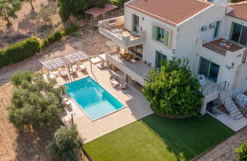 Megara Villa | Elia country villa 5BR 5BA with Private Pool