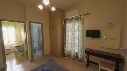 Aegina Town Apartment | Elia Studios