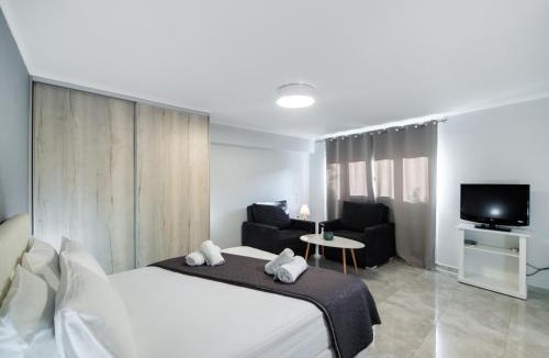Lygia Apartment | Elichrison Studios