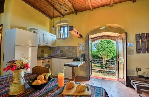 Megala Chorafia House | Elijah traditional house, Aptera