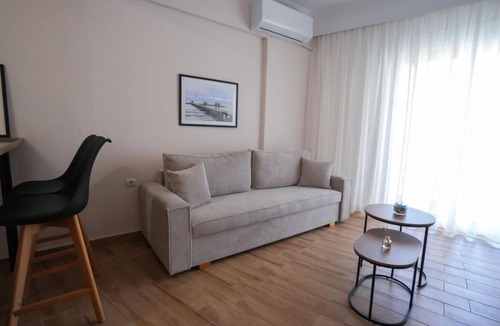 Serres Apartment | Elina
