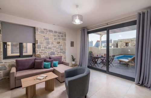 Kokinos Pirgos Villa | Elmara - Beachside Lux Villa 2 with Private Pool