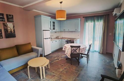 Nea Iraklia House | Elpida Suites