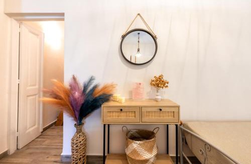 Paradisi House | Elysium Villanova Apartment near Airport