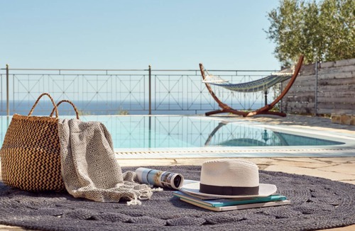 Varvara Villa | Emerald Classic Villa