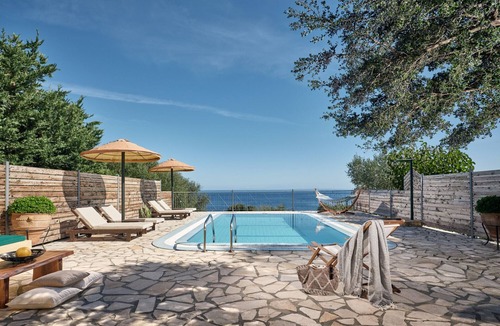 Varvara Villa | Emerald Classic Villa
