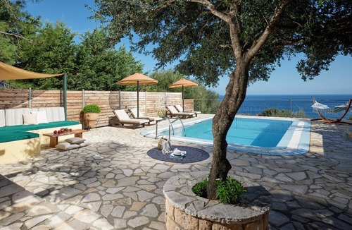 Varvara Villa | Emerald Classic Villa