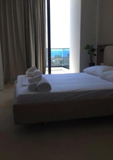 Qeparo Apartment | Emili Premium Residence