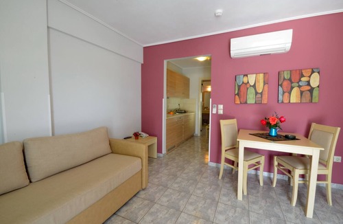 Emporios Hotel | Emporios Bay Hotel