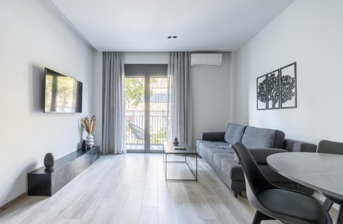 Kinosargous Apartment | EN Suites Stylish & Comfort Stay near Acropolis