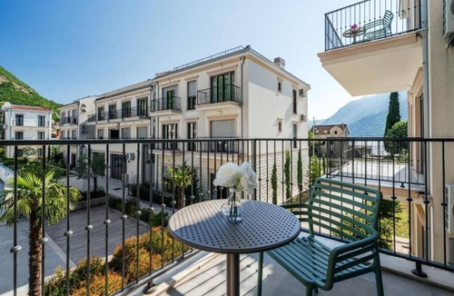 Risan Apartment | Enchanting apartment with AC in charming Risan