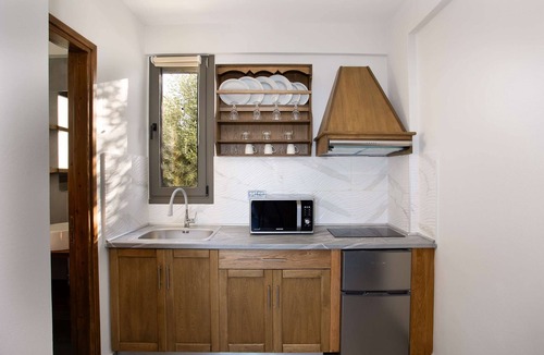 Koroni Apartment | Eneos Boutique Residence - Koroni Garden Gem