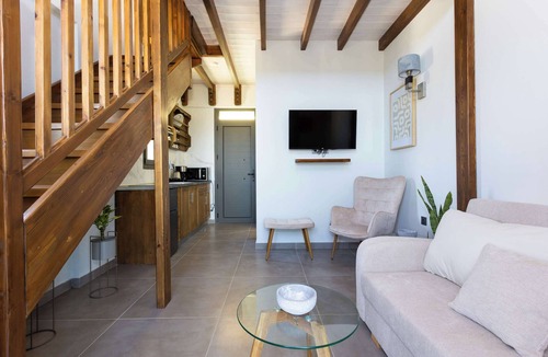 Koroni Bed & Breakfast | Eneos Residence - Koroni Poolside Jewel