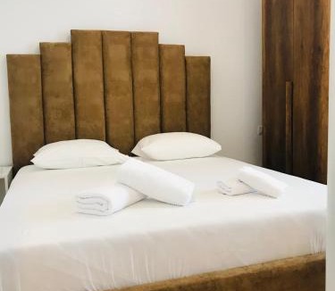 Sarande Apartment | Enia's Room