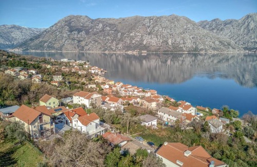 Prcanj House | Enjoy a unique house with sea view in Kotor