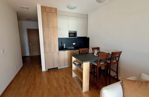 Becici Apartment | Enjoyable 2-bedroom apartment with AC in welcoming Bečići, Giraffe Suites 16