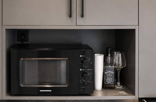 Thermaikos Apartment | Epanomi Suites - Modern Living with Garden Retreat
