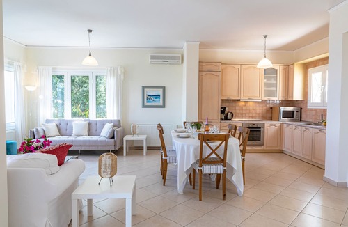 Melissopetra Villa | Epidavros Land Villa Elia