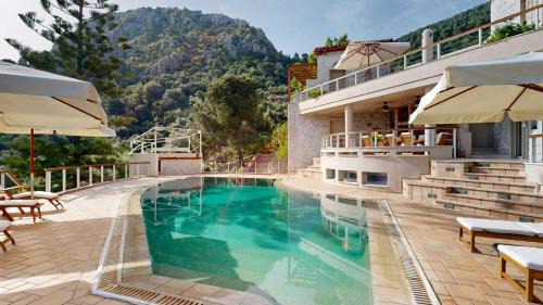 Melissopetra House | Epidavros Villas - Gardenia Garden Retreat with Shared Pool