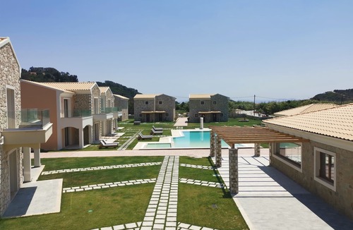 Erikousa Island Apartment | Erikousa Palace Studio 11