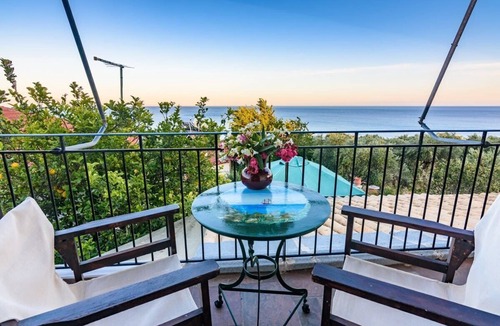 Pylos-Nestoras Apartment | Eros cozy, panoramic sea view, perfect location