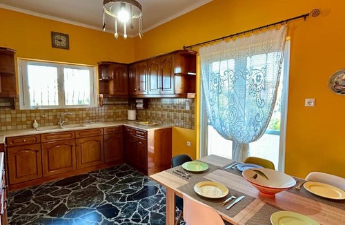 Andravida-Kyllini Apartment | Errant Blue House Kyllini
