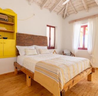 Nerotrivia House | Esperos petit house