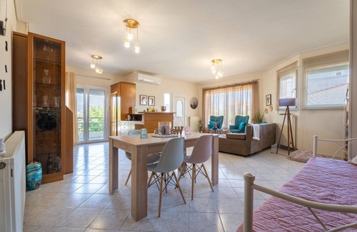 Nees Pagases House | Estell’s sweet luxury house