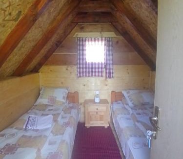 Zabljak Ski Chalet | Ethno Cottage Momo Tepca