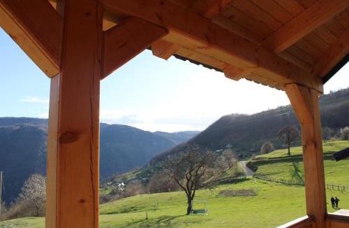 Kaludra Ski Chalet | Ethno house Dušanovi stupovi