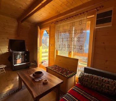 Kaludra Ski Chalet | Ethno house Dušanovi stupovi