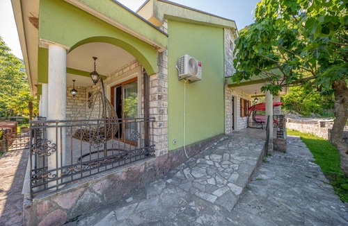 Karuc House | Etno kuca Iskra