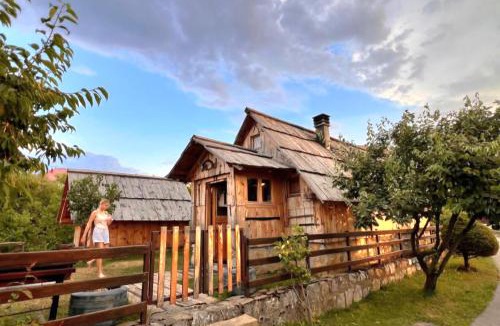 Kolasin Ski Chalet | Etno smjestaj Bjelasica