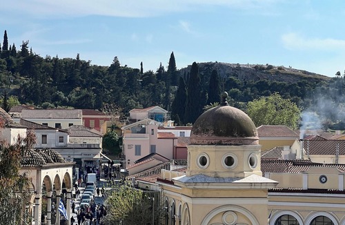 Monastiraki Apartment | Eunoia Suite - Monastiraki Square View