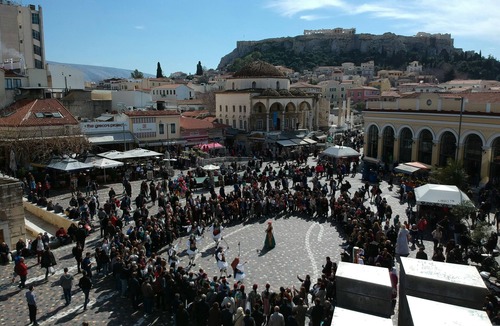 Monastiraki Apartment | Eunoia Suite - Monastiraki Square View